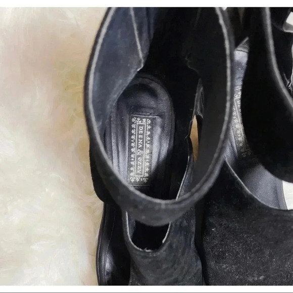 Black Deena & Ozzie Wedge Heels - Picture 4 of 8